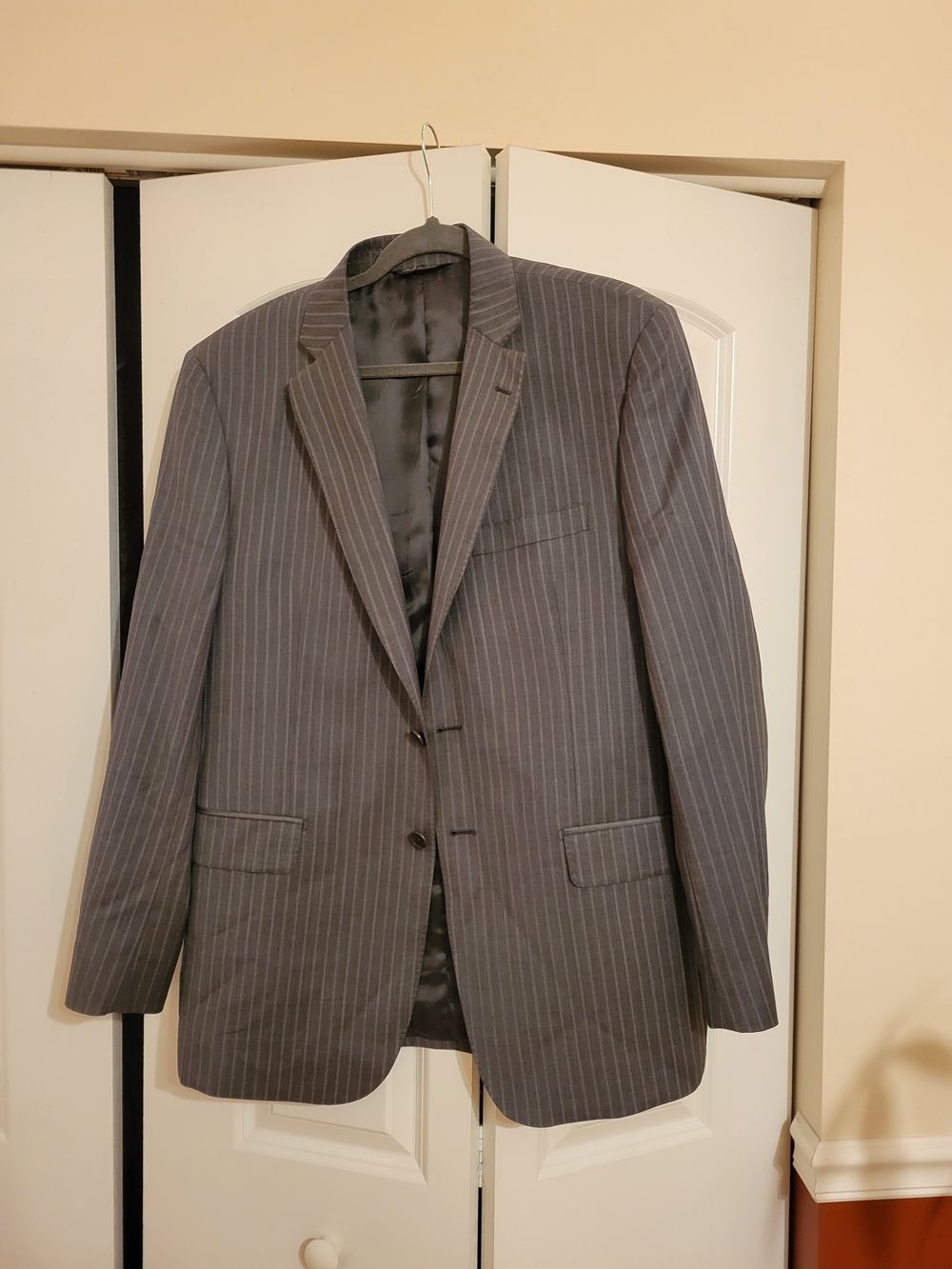 Saks Fifth Avenue Black Label Gray Pinstripe Men's Suit Blazer
